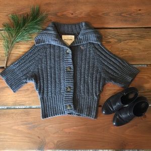 Abercrombie cropped sweater Sz L